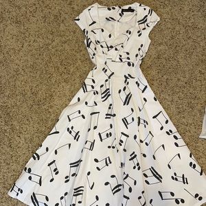 ‘50 style music note dress